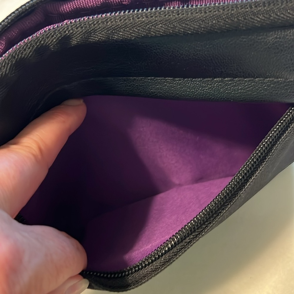 Herschel chapter travel bag. Virgin Atlantic. - Picture 5 of 6